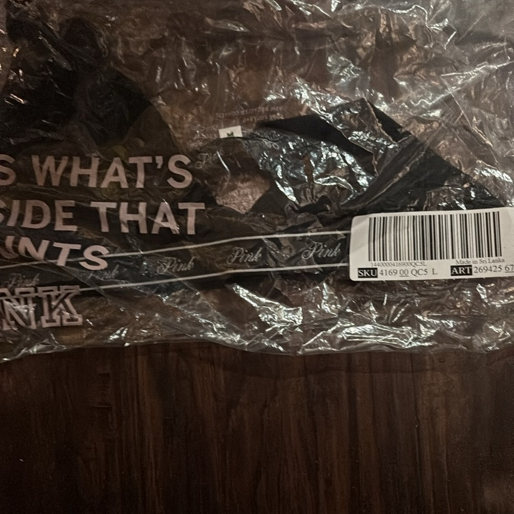 VS PINK LIMITED EDITION TRIANGLE BRALETTE WITH LOGO BAND - Picture 5 of 11